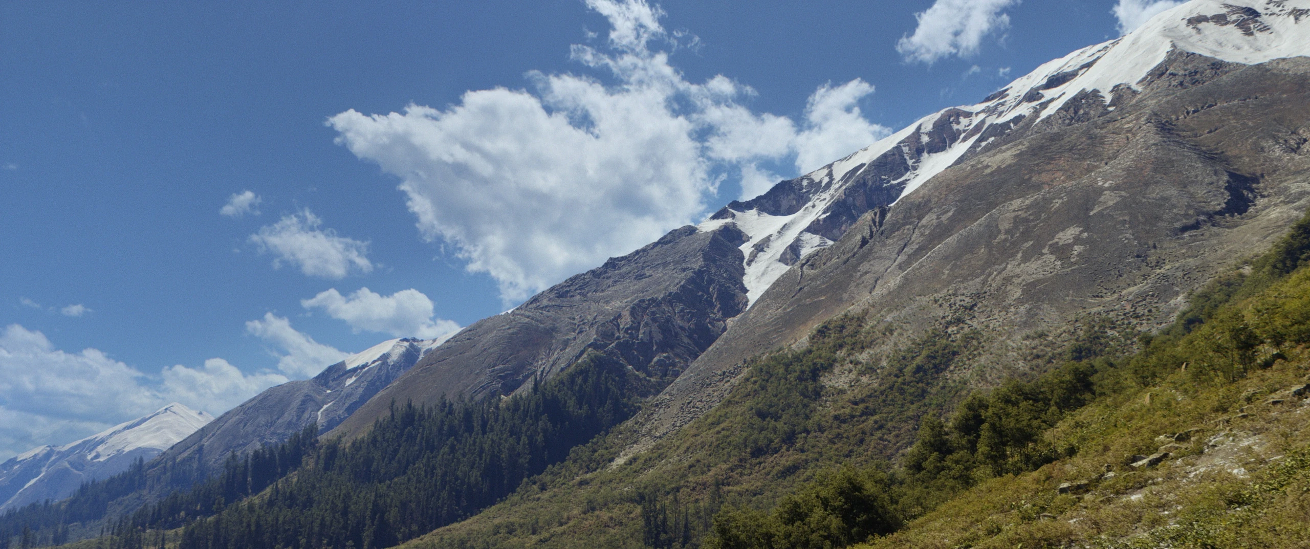 QuadSpinner Gaea terrain design software - Professional procedural landscape creation tool for VFX, games, and virtual production